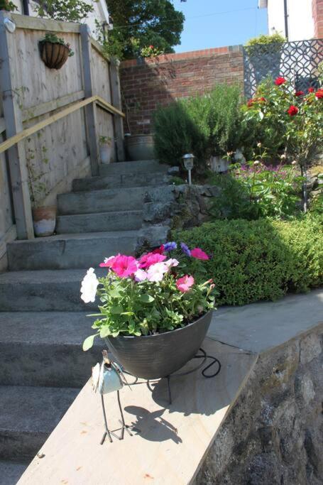 Hideaway Between Coast And Moors In A Beautiful Village Apartment Sleights Eksteriør billede