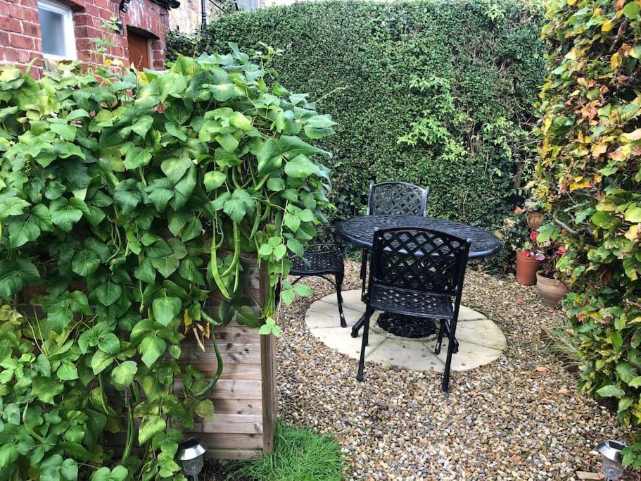 Hideaway Between Coast And Moors In A Beautiful Village Apartment Sleights Eksteriør billede